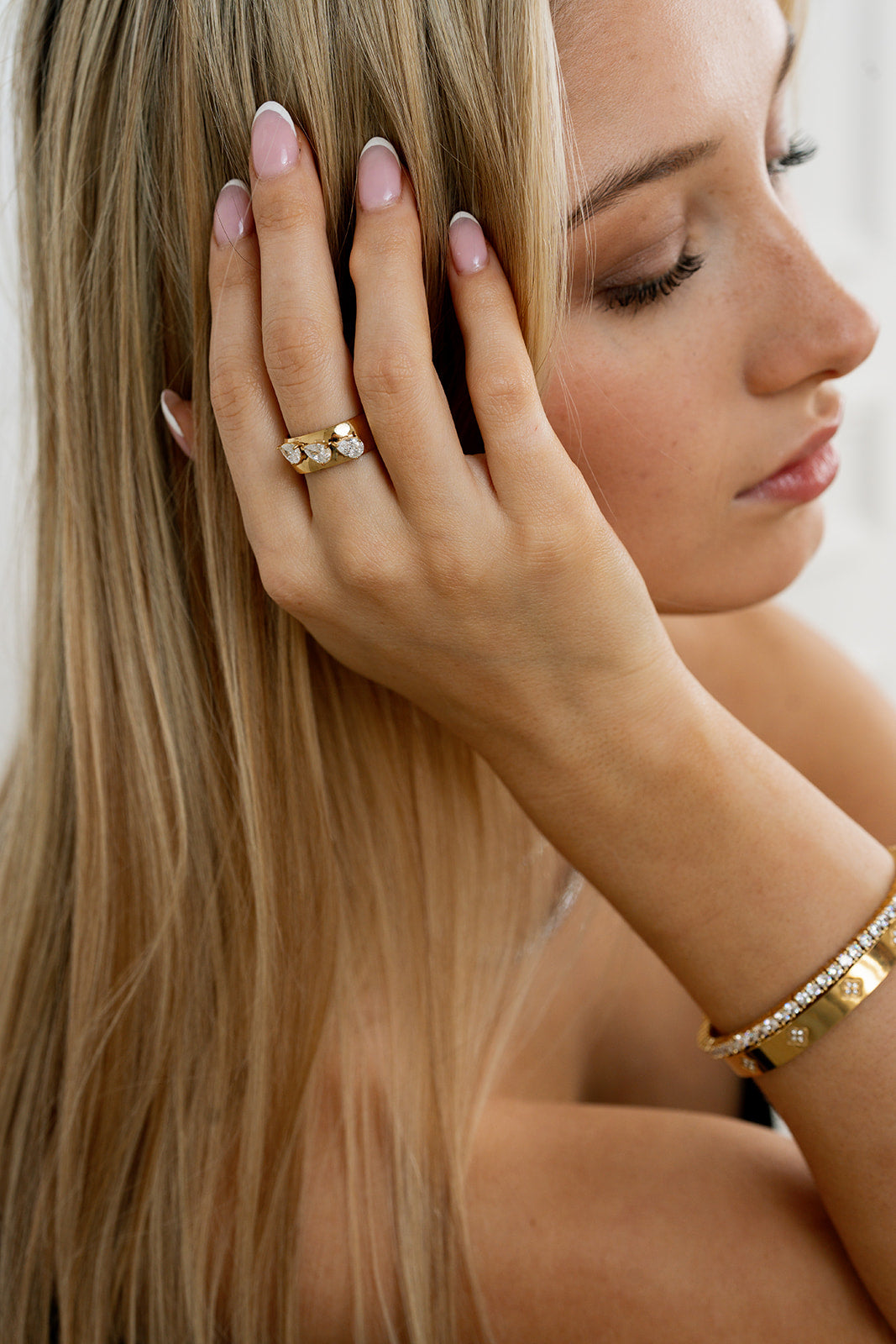 Eliana Ring