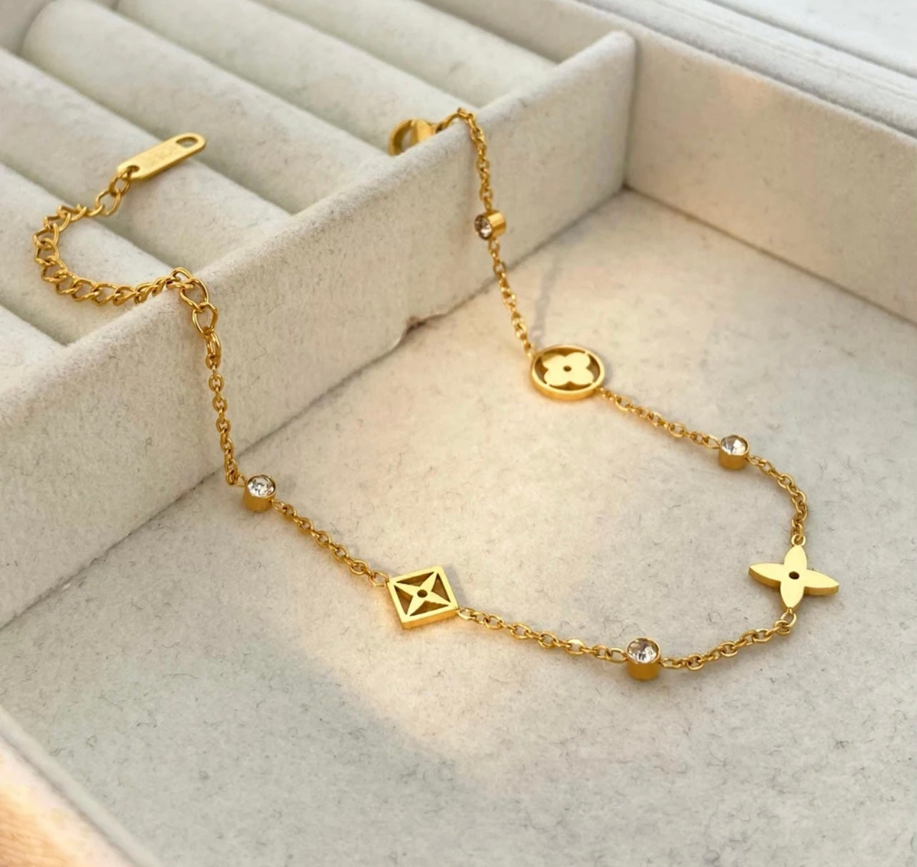 Pulsera de trébol de chole