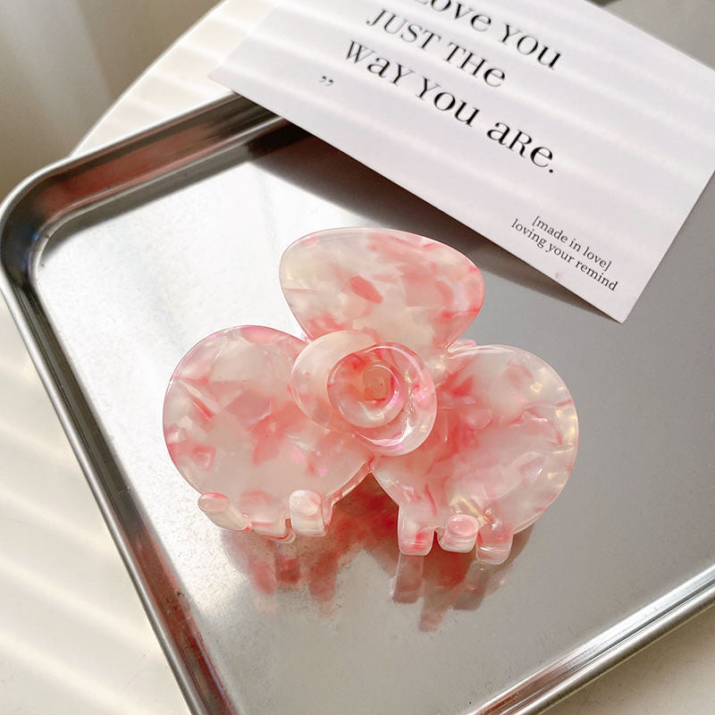 Griffe de rose rougissante