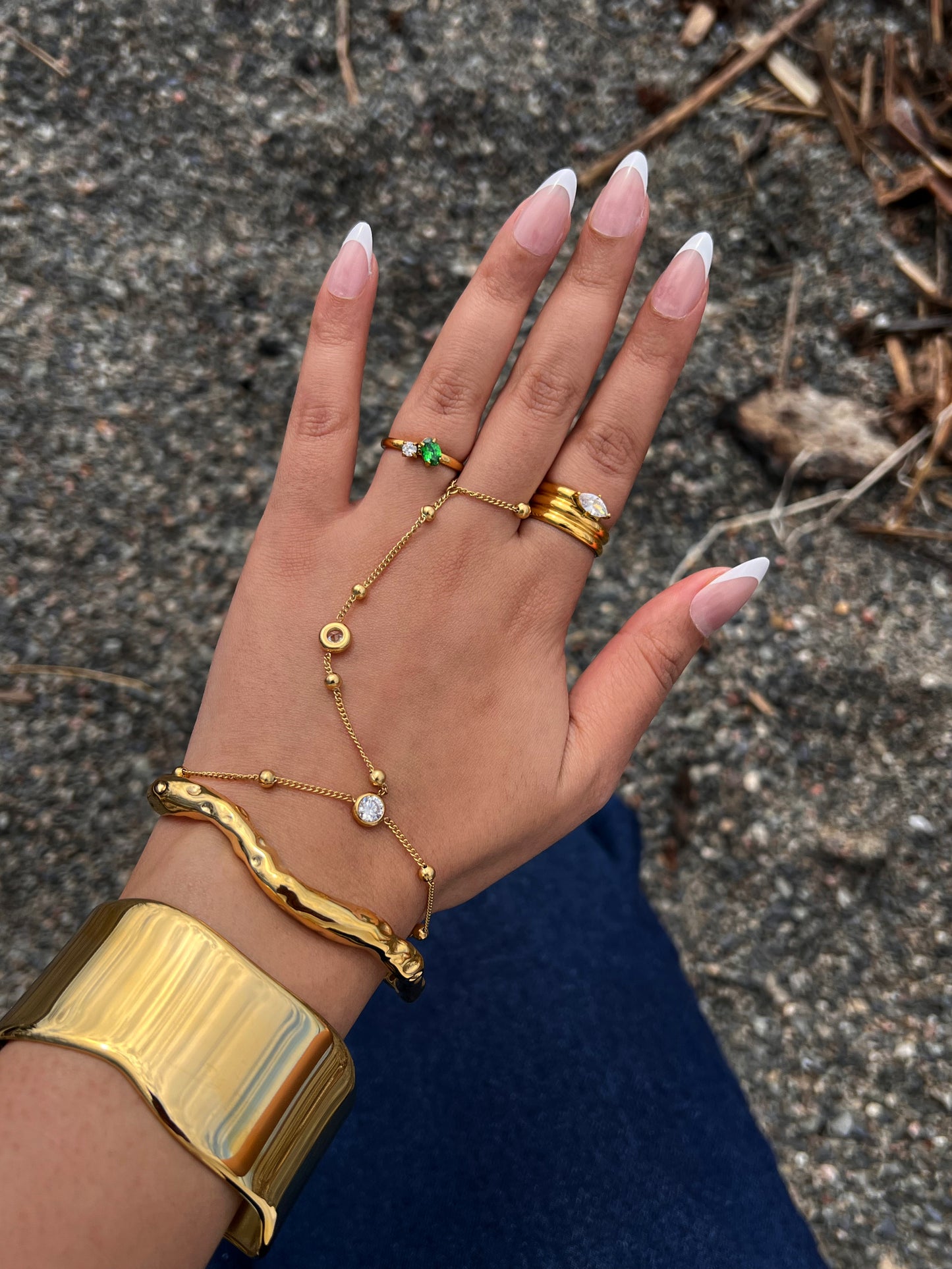 Amelia Ring
