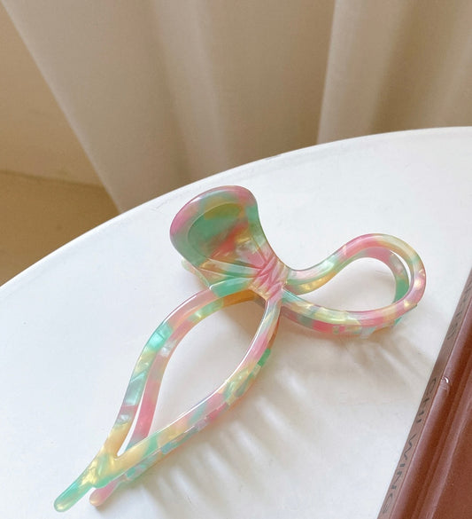 Candy Bow Claw Clip