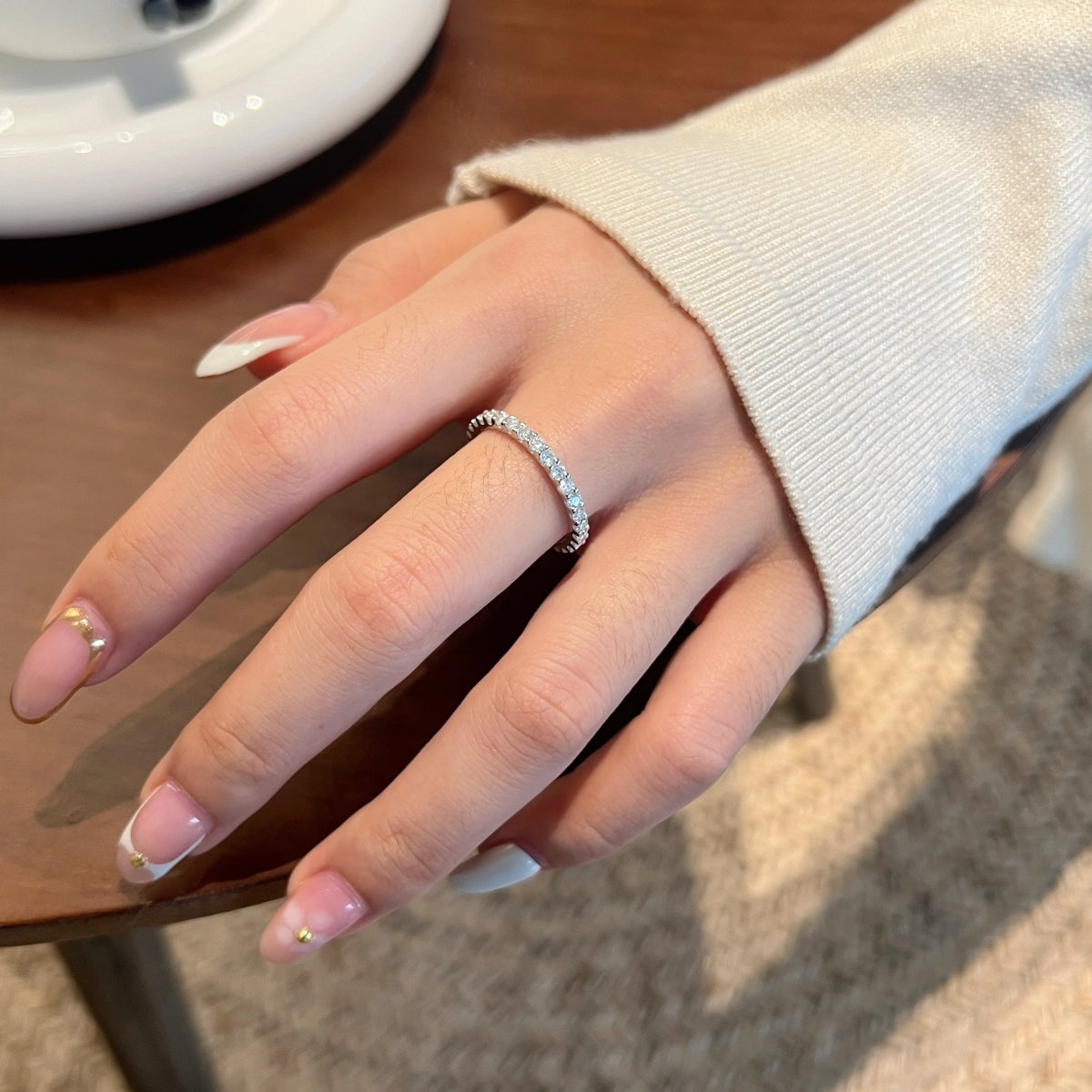 Luna Moissanite Band